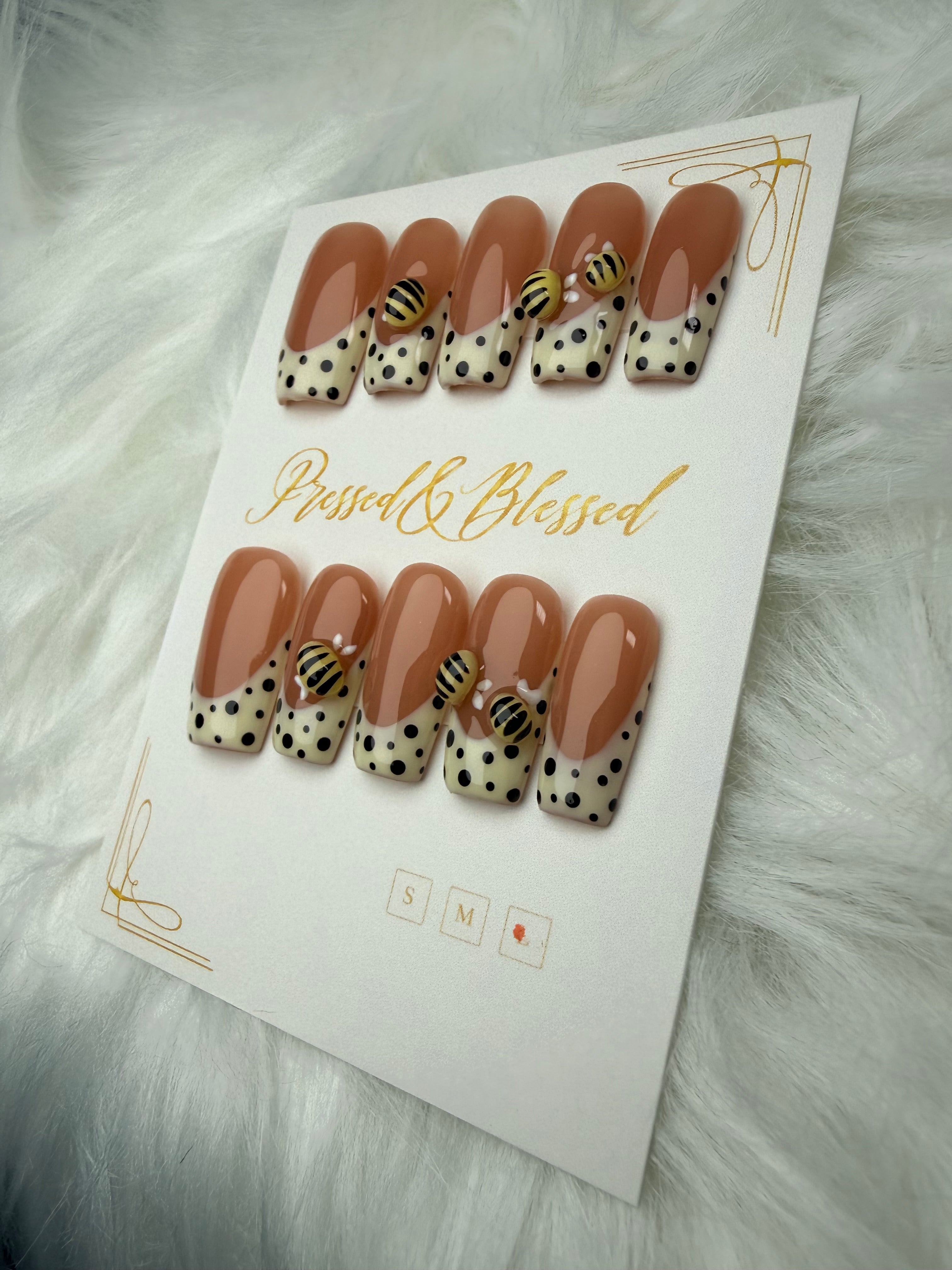0000 Bee - Luxury Press-On Nails
