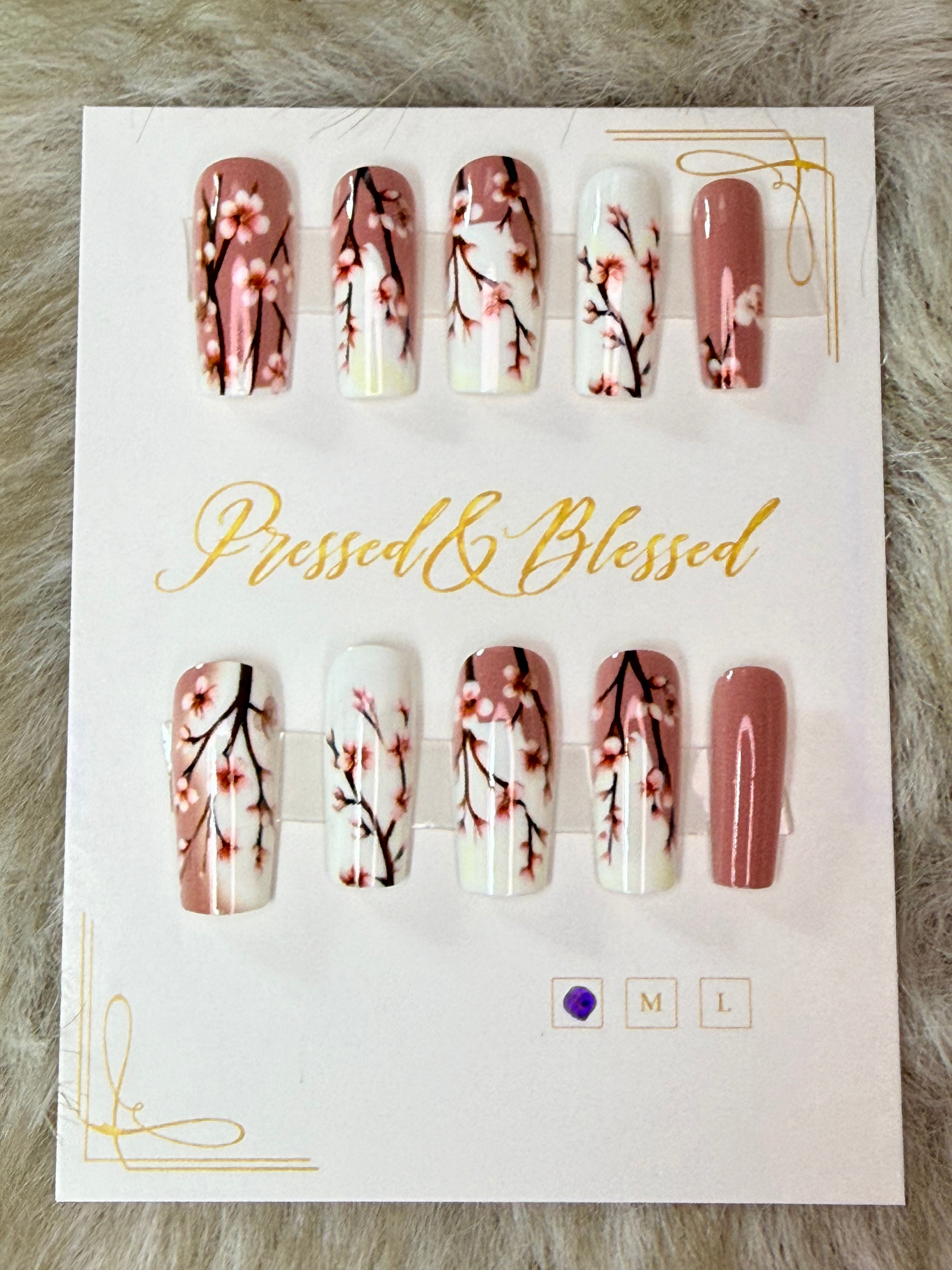 159 Sakura Kiss - Press-On Nails