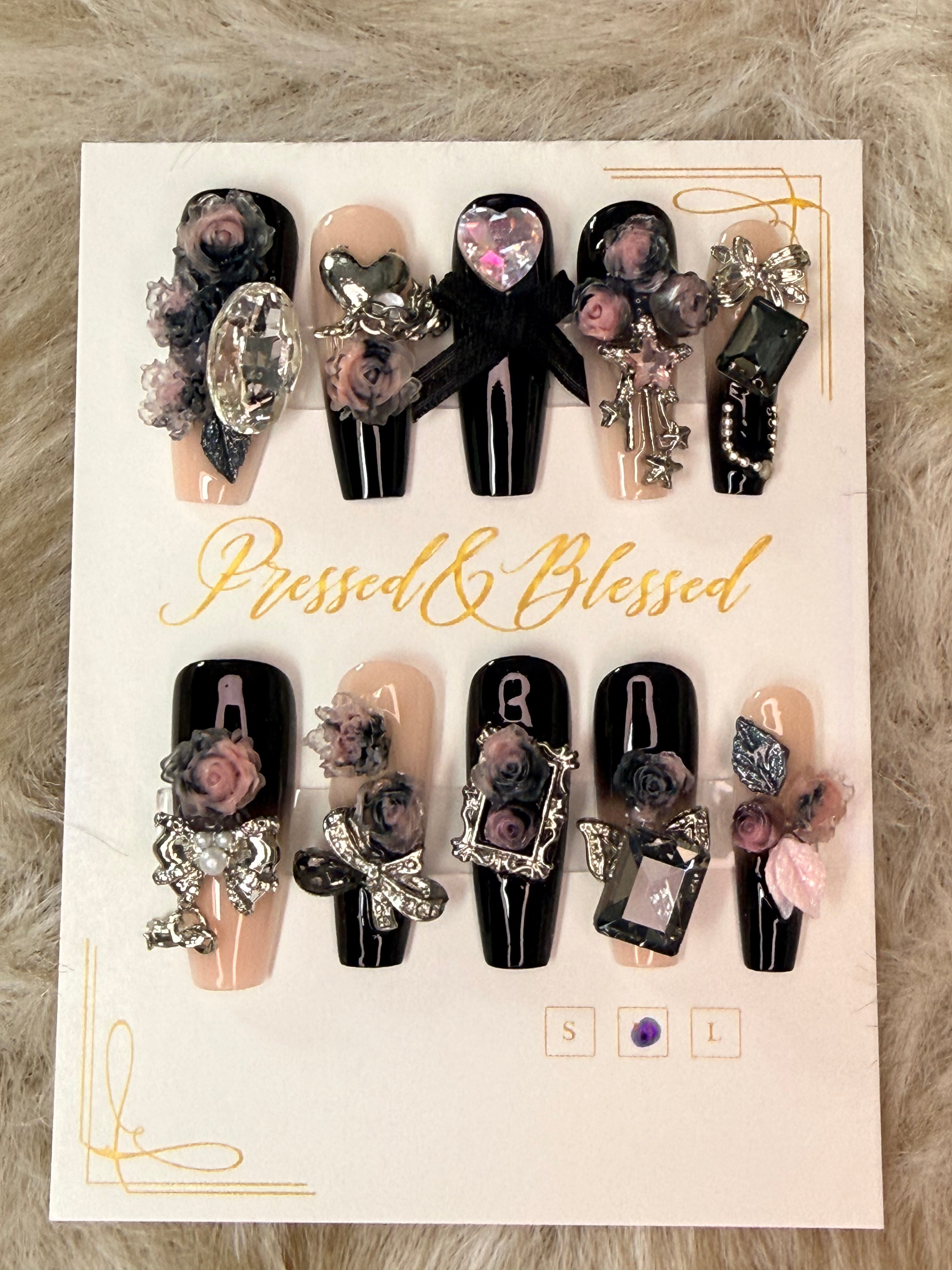 154 Black Dahlia - Luxury Press-On Nails
