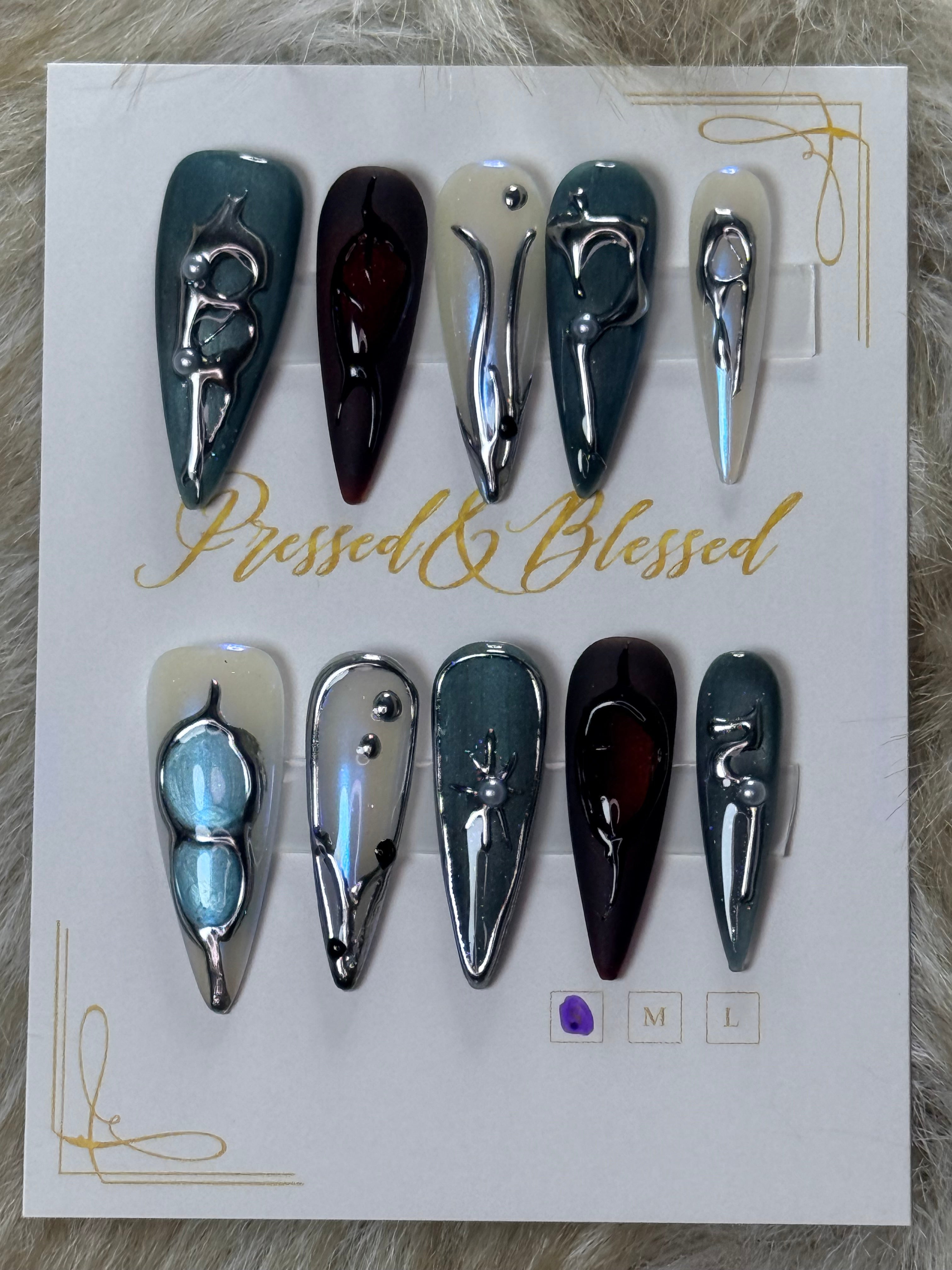 125 Mood Swing - Luxury Press-On Nails