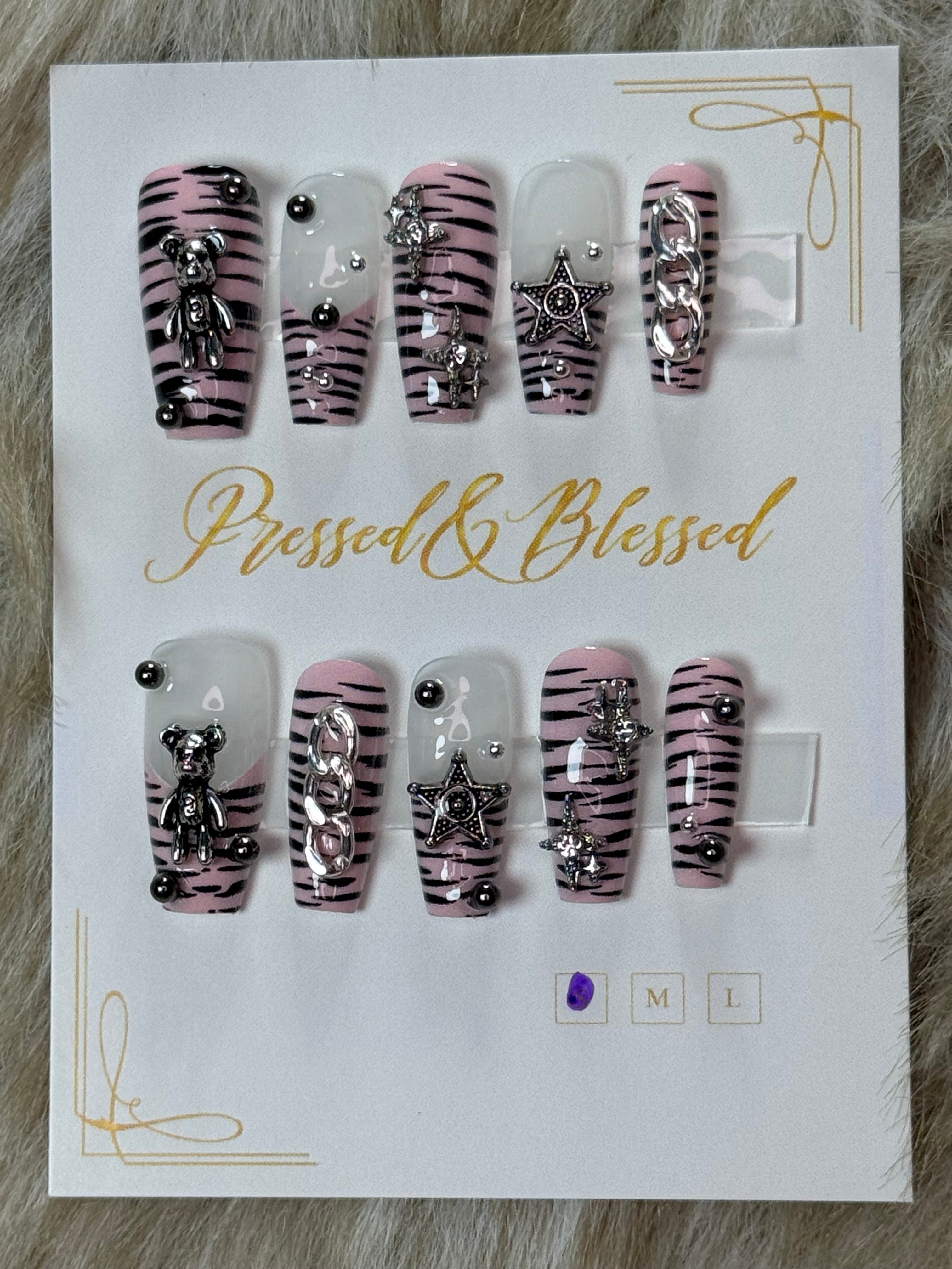 058 Pink Rebel - Luxury Press-On Nails