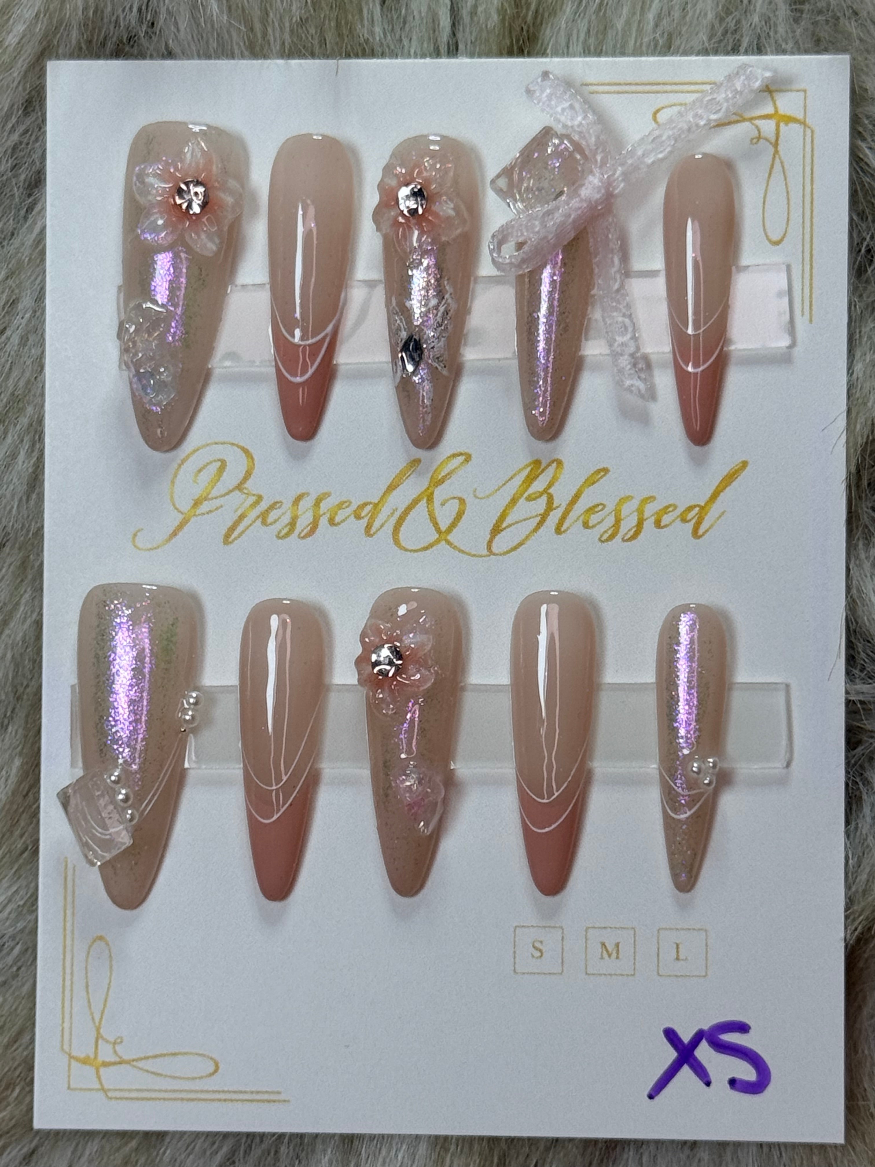 118 Angel Aura - Luxury Press-On Nails