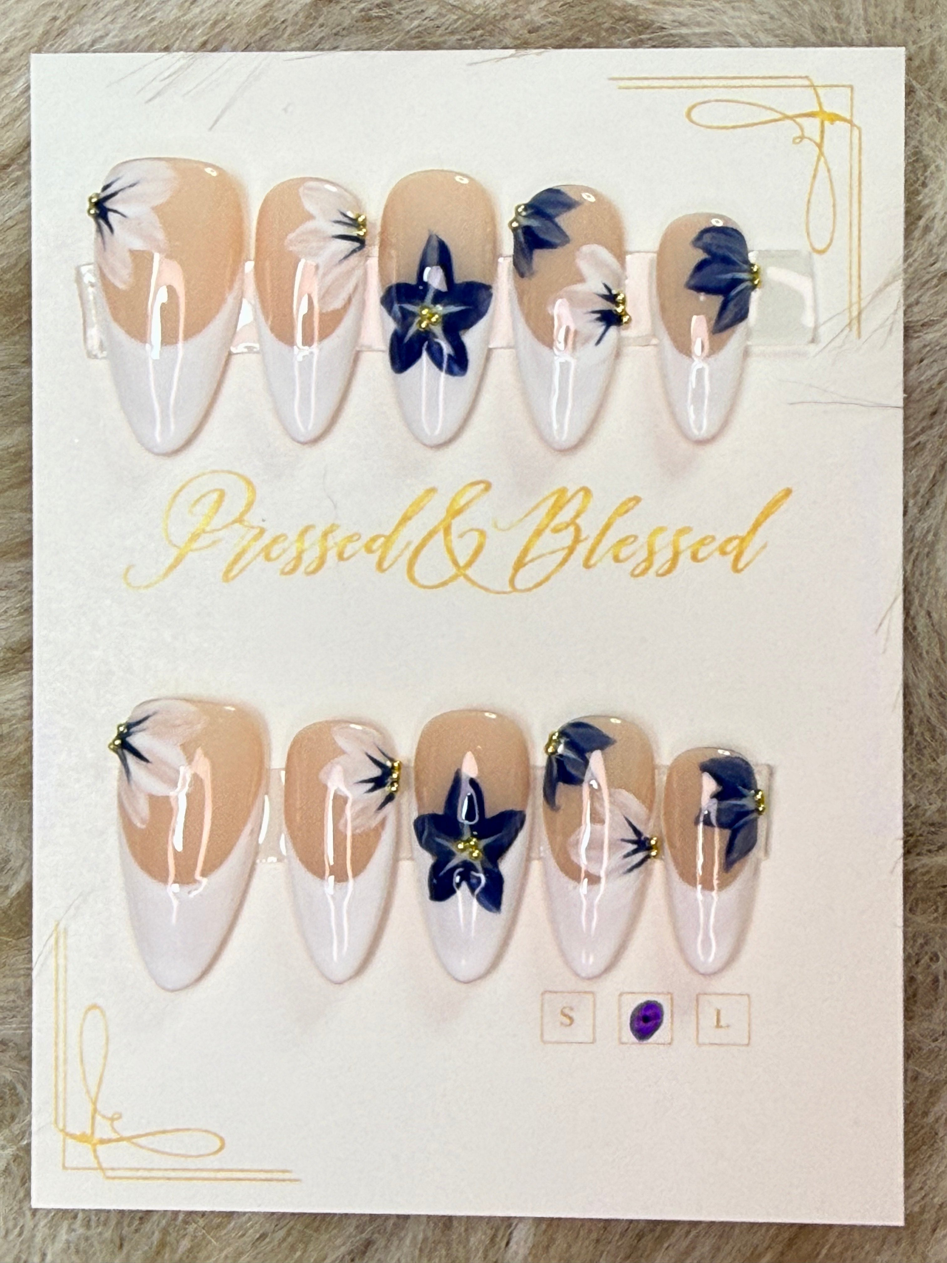 102 Soft Navy Romance - Luxury Press-On Nails