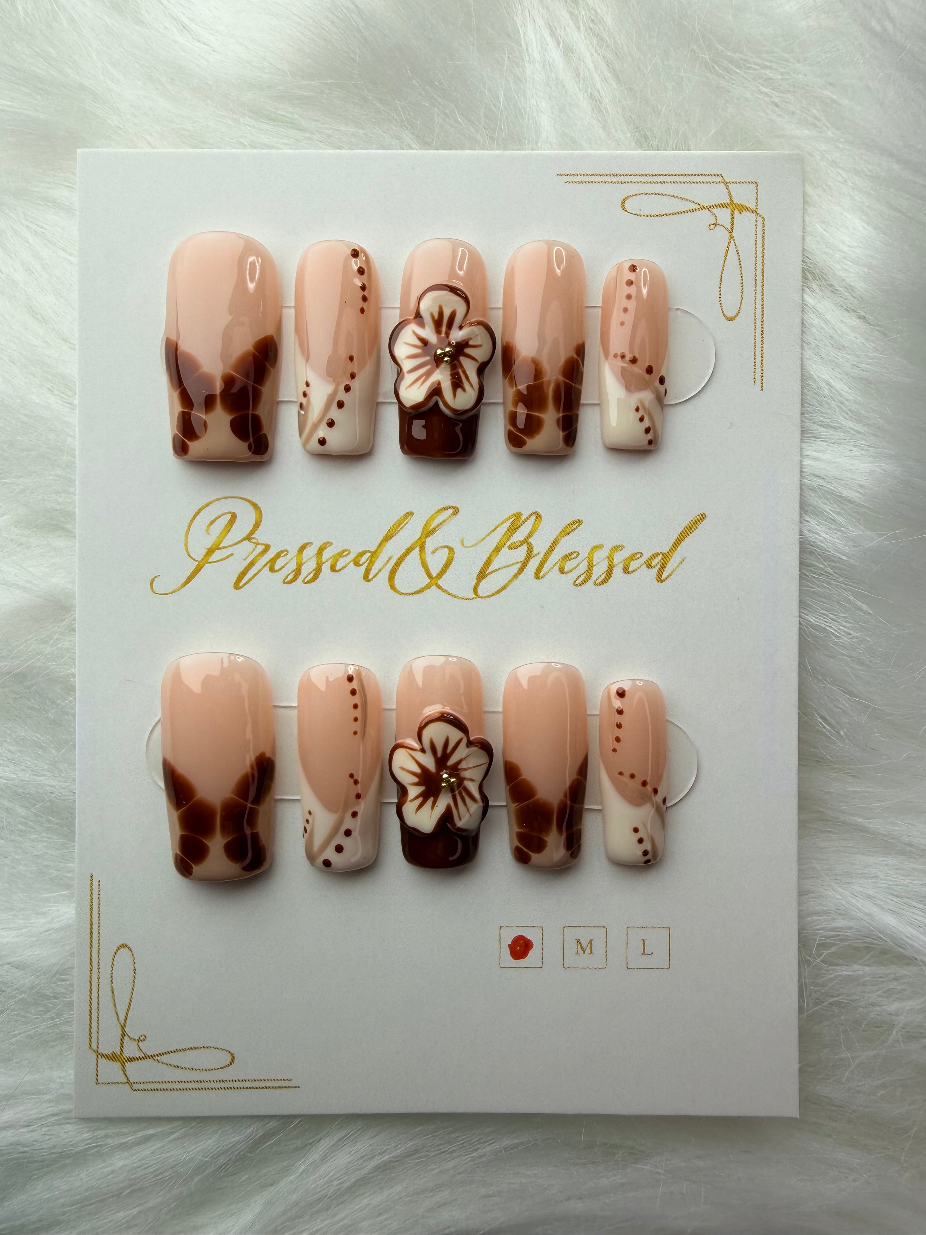 029 Caramel Flutter - Luxury Press-On Nails
