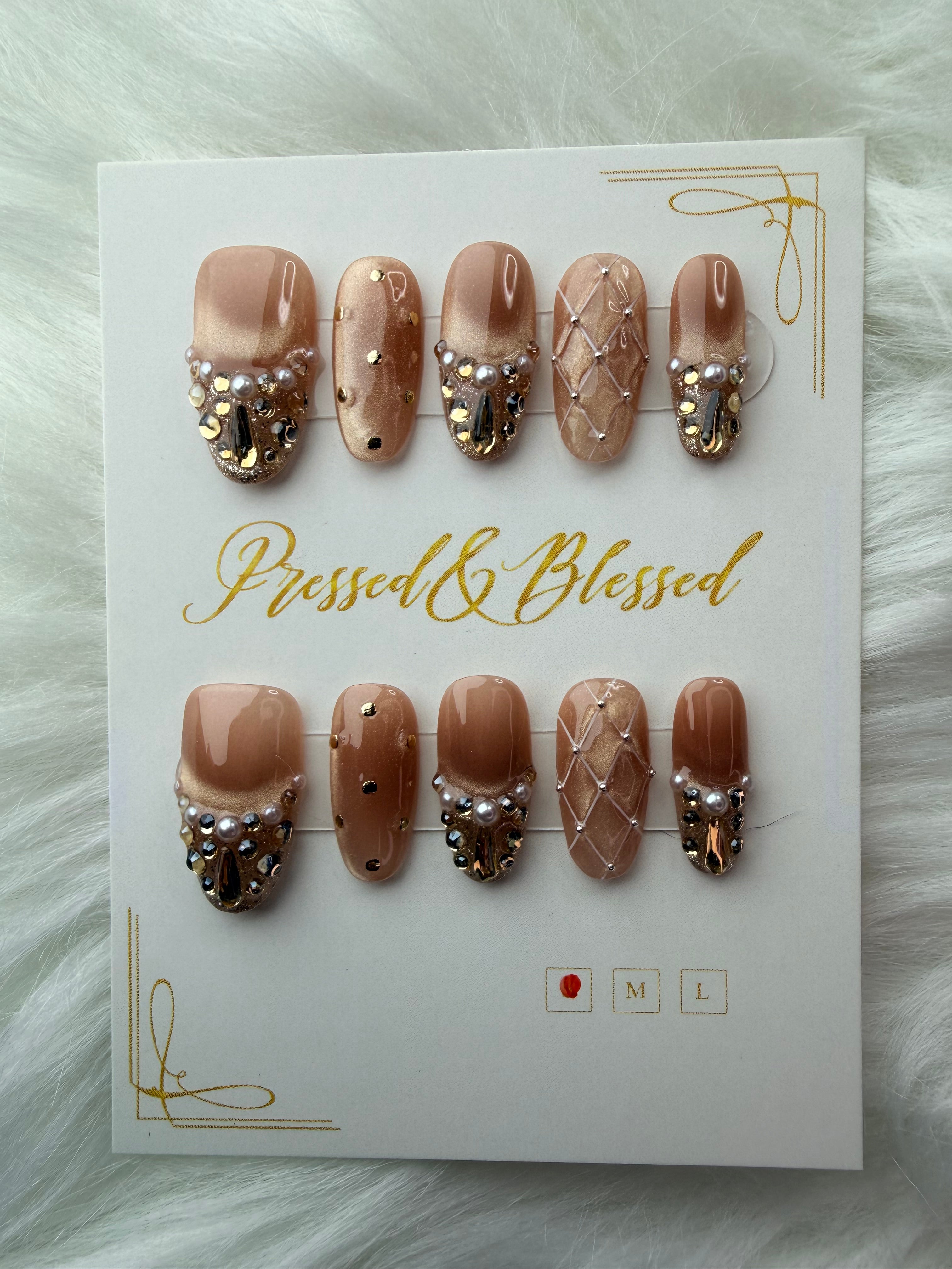 177 Champagne Treasury - Luxury Press-On Nails
