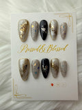 170 Lady In Waiting - Luxury Press-On Nails
