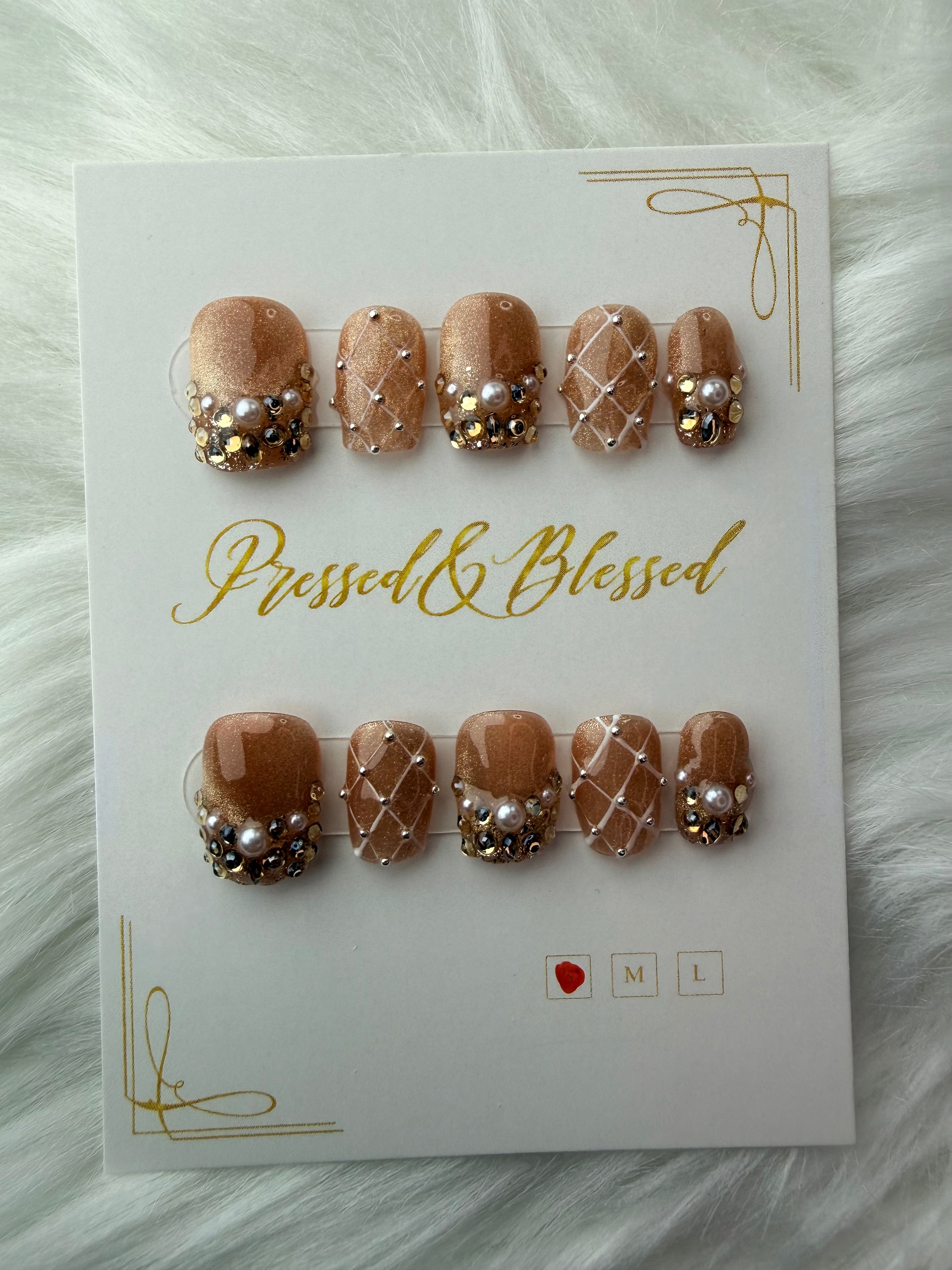 044 Heiress Hands - Luxury Press-On Nails