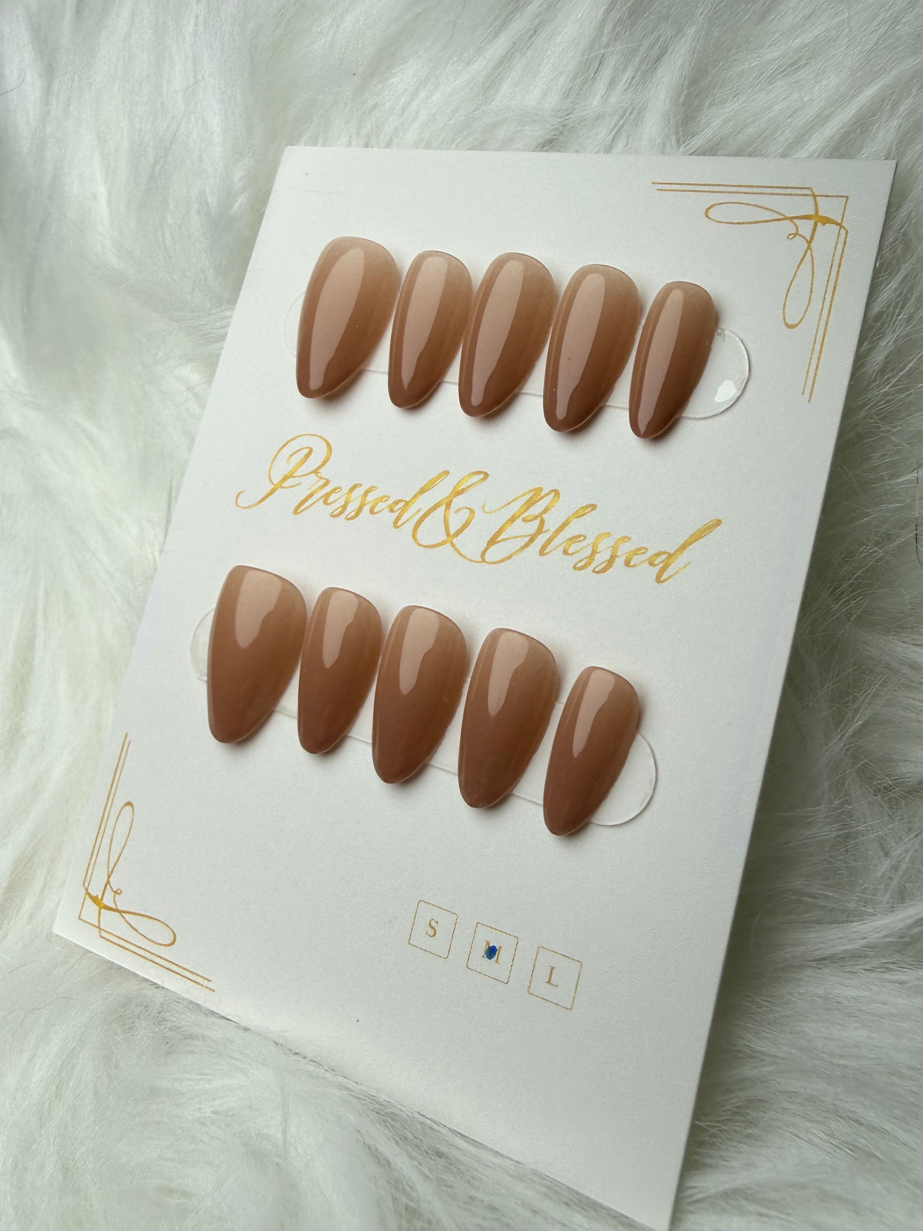 0050 Kinsley - Luxury Press-On Nails