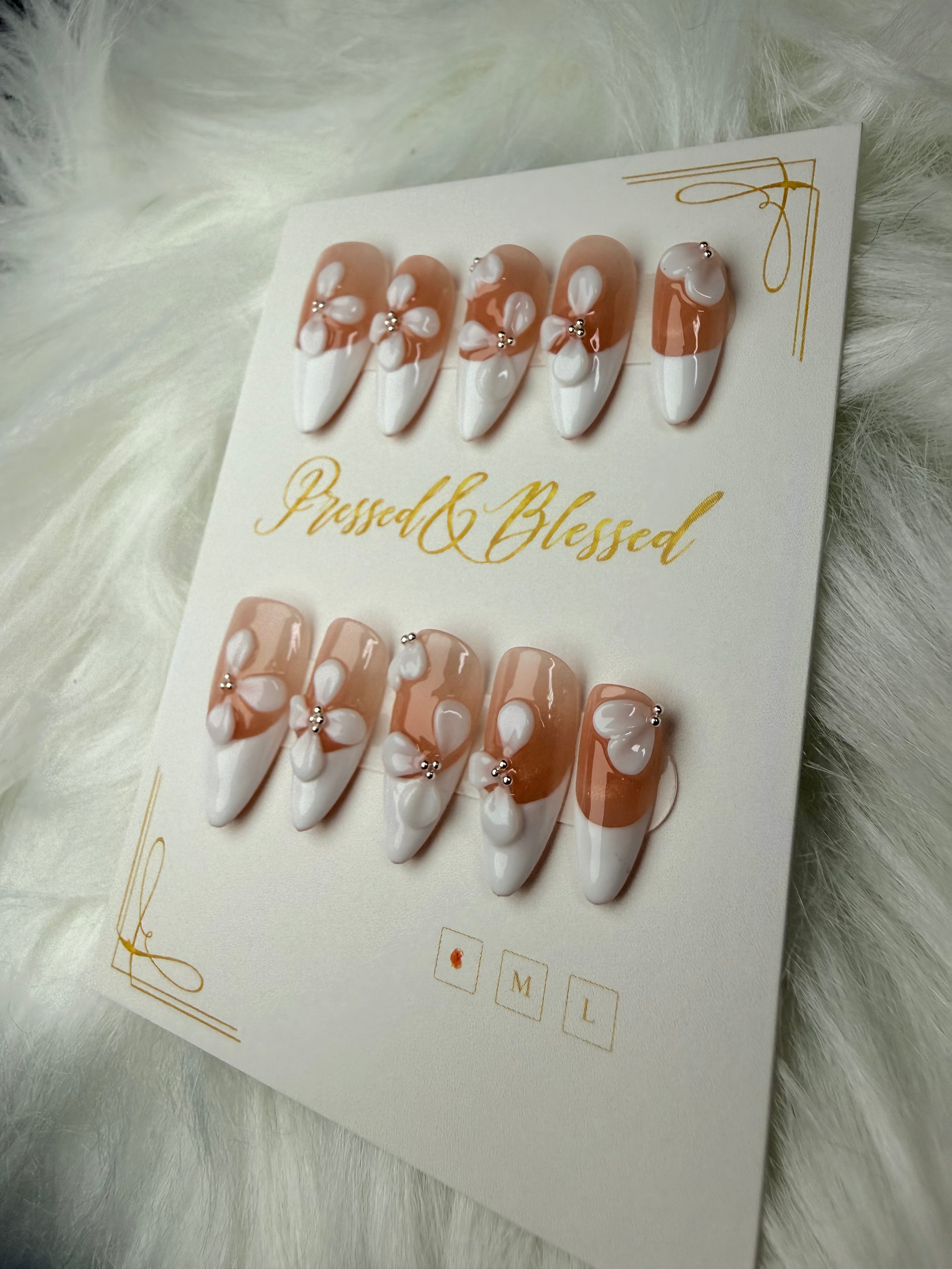 0060 Alexis - Luxury Press-On Nails